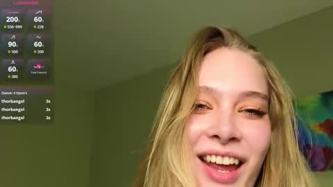 Snapshot of peachcreamcouple chatting on 10/06/25, 10:07 Lexy Peach online show from 10/06/25, 10:07