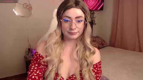 peacherry_ online show from 01/14/26, 12:05