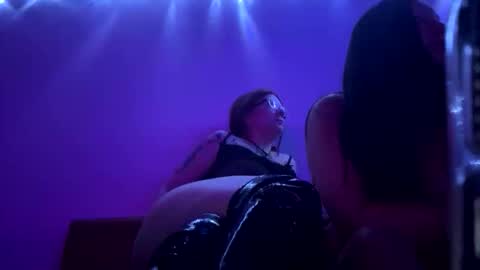 peachesandcream01 online show from 12/04/25, 02:21