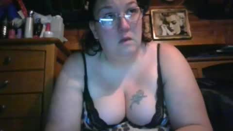 Snapshot of peachtree197 chatting on 02/16/25, 11:48 peachtree197 online show from 02/16/25, 11:48