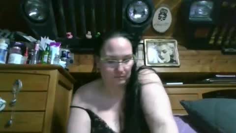 Snapshot of peachtree197 chatting on 02/21/26, 02:23 peachtree197 online show from 02/21/26, 02:23