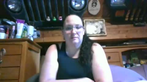 Snapshot of peachtree197 chatting on 02/25/26, 05:44 peachtree197 online show from 02/25/26, 05:44