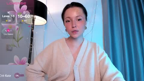 Snapshot of peachvibes chatting on 12/30/24, 12:43 Lili online show from 12/30/24, 12:43