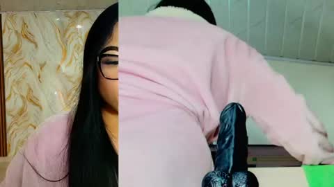 Snapshot of peachy__baby chatting on 07/11/26, 11:02 peachy__baby online show from 07/11/26, 11:02
