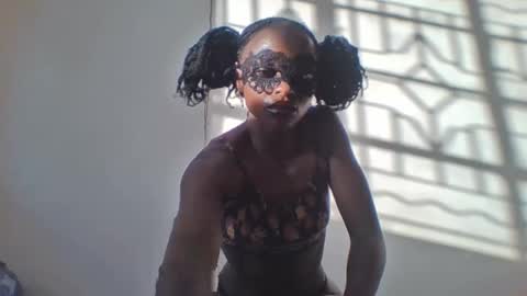 peachy_ebony online show from 11/02/25, 02:30