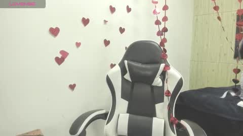 Snapshot of peachy_hot chatting on 02/21/26, 05:19 Peachy online show from 02/21/26, 05:19