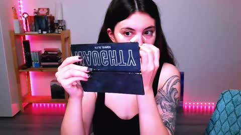 Peachy online show from 10/19/25, 02:56