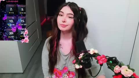 Snapshot of peachybabe__ chatting on 05/26/26, 10:28 Peachy online show from 05/26/26, 10:28