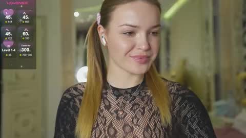 Angelina online show from 12/23/25, 02:09