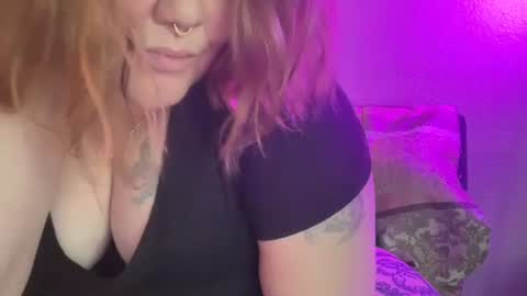 Peachy Nessa online show from 09/09/25, 12:21