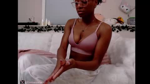 Snapshot of peachypeachgirl chatting on 02/08/25, 04:03 peachypeachgirl online show from 02/08/25, 04:03