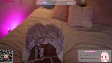 Snapshot of peachypeachgirl chatting on 10/16/25, 04:41 peachypeachgirl online show from 10/16/25, 04:41