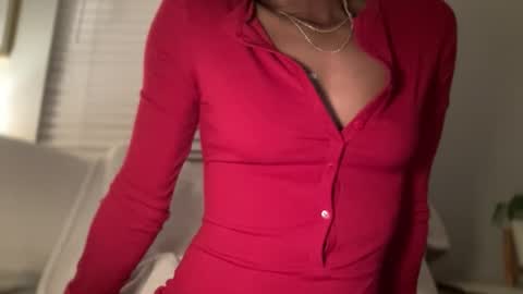 Peachy Keen Queen online show from 05/01/26, 06:07