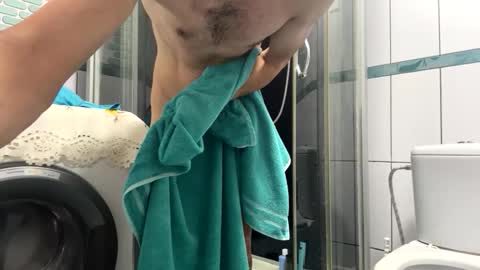 peanutmikk online show from 10/08/25, 08:23