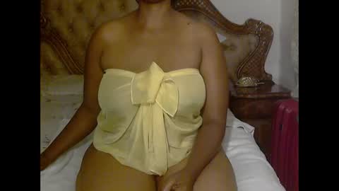pearassmmm online show from 01/10/25, 09:42