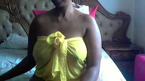 pearassmmm online show from 02/11/25, 06:40