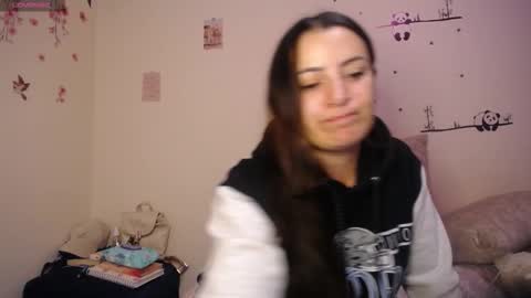 Pearl online show from 11/20/25, 04:12