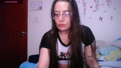 Pearl online show from 03/27/26, 04:29