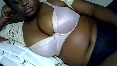 Keci online show from 11/23/25, 11:10