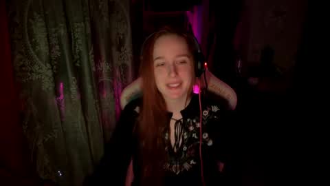 Snapshot of pearlprincess_ chatting on 04/28/26, 01:04 Adelina online show from 04/28/26, 01:04
