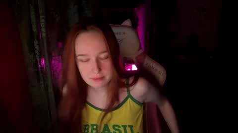 Snapshot of pearlprincess_ chatting on 04/29/26, 03:21 Adelina online show from 04/29/26, 03:21