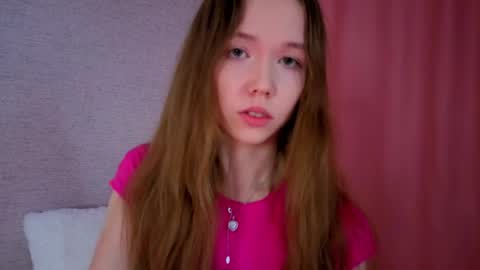 pearly_peach_ online show from 05/03/26, 04:13