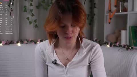 Lily online show from 11/05/25, 01:16