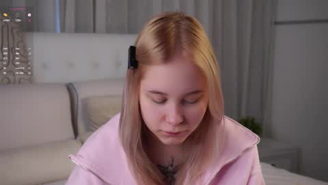 Lily online show from 05/02/26, 01:21