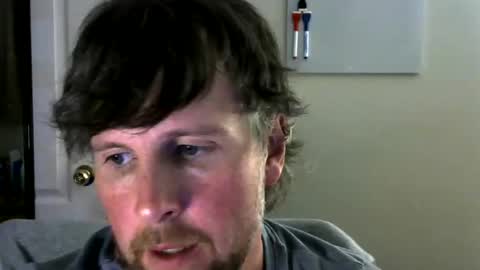 Snapshot of pecas90 chatting on 11/05/25, 01:16 pecas90 online show from 11/05/25, 01:16