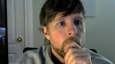 Snapshot of pecas90 chatting on 11/09/25, 08:18 pecas90 online show from 11/09/25, 08:18