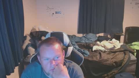 pecker40 online show from 02/17/25, 12:43