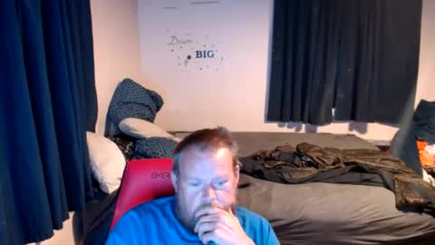 Snapshot of pecker40 chatting on 07/27/26, 12:28 pecker40 online show from 07/27/26, 12:28
