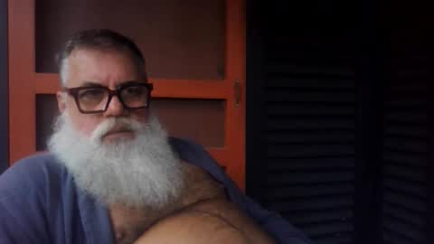 Snapshot of pecos8686 chatting on 11/24/25, 03:34 pecos8686 online show from 11/24/25, 03:34