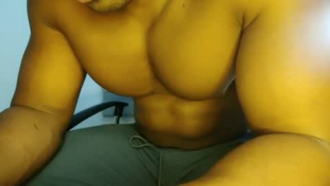 pecsblack888 online show from 12/31/24, 07:29