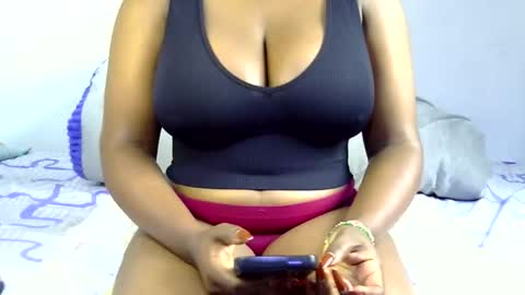 Snapshot of peekyshams chatting on 11/27/25, 12:07 peekyshams online show from 11/27/25, 12:07