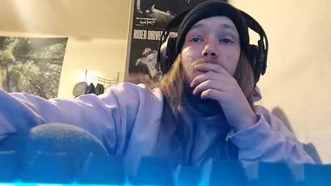 Snapshot of peeteez chatting on 10/29/25, 06:31 peeteez online show from 10/29/25, 06:31