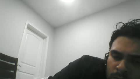 Snapshot of peeteymhmmm chatting on 06/02/26, 11:18 peeteymhmmm online show from 06/02/26, 11:18