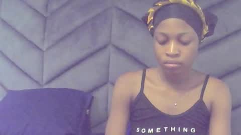 Lizzy online show from 09/22/25, 01:24