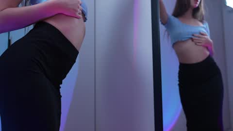 Snapshot of pelagy chatting on 12/14/24, 10:56 Pelagy Show time 2-10 pm Dubai time zone online show from 12/14/24, 10:56