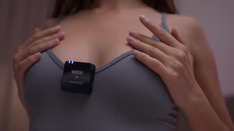 Snapshot of pelagy chatting on 10/29/25, 12:07 Pelagy Show time 2-10 pm Dubai time zone online show from 10/29/25, 12:07