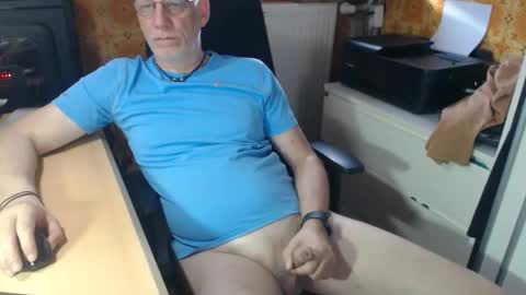 Pemue65 online show from 06/02/26, 06:04