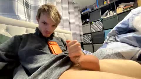 Penguin online show from 03/23/26, 05:39