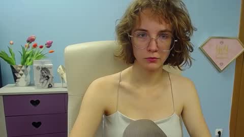 Penny online show from 09/16/25, 06:47
