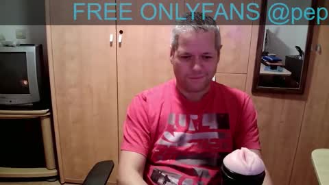 Snapshot of pepinoholandes chatting on 10/16/25, 11:06 Pepino Holandes online show from 10/16/25, 11:06