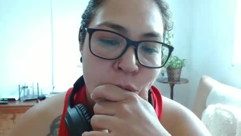 Snapshot of pepitt45 chatting on 05/16/26, 03:33 Megan online show from 05/16/26, 03:33