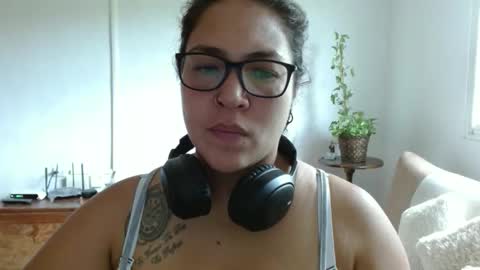 Snapshot of pepitt45 chatting on 05/25/26, 02:12 Megan online show from 05/25/26, 02:12
