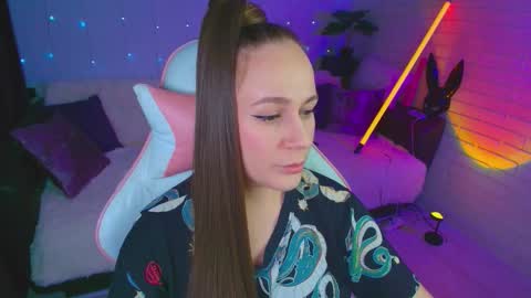 Snapshot of pepper_cat chatting on 11/12/25, 07:35 Dia online show from 11/12/25, 07:35