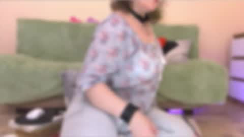 Snapshot of pepper_corn chatting on 04/02/26, 12:03 Olga and Kirill online show from 04/02/26, 12:03