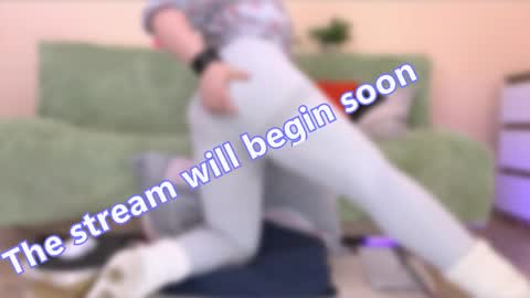 Snapshot of pepper_corn chatting on 04/12/26, 07:13 Olga and Kirill online show from 04/12/26, 07:13