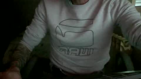 Snapshot of peptraderbcn chatting on 12/15/25, 07:56 peptraderbcn online show from 12/15/25, 07:56